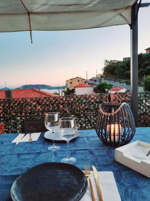 דירות Pitelli La Terrazza Sul Golfo Dei Poeti Con Vista Mare מראה חיצוני תמונה